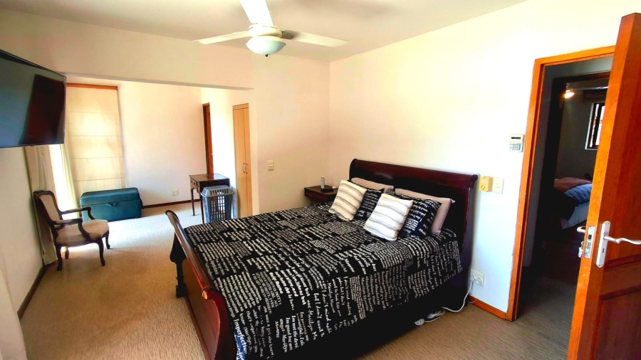 4 Bedroom Property for Sale in Boschenvaal River Front Lodges Free State